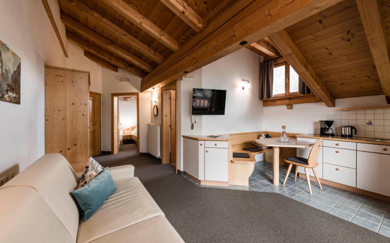 Hotel Zirmerhof & Residence Rifiano Room photo
